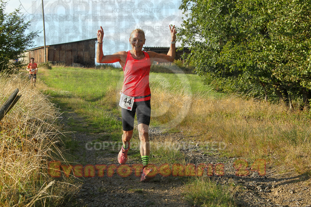 250801_1910_EV4_8230 | Sportfotografie im Rhein-Sieg Kreis, Köln, Bonn, NRW, Rheinland Pfalz, Hessen, etc. Unser Tätigkeitsfeld umfasst den Laufsport vom Volkslauf über den Marathon, Duathlon, Triathon bis zum Ultralauf wie Kölnpfad Ultra oder Schindertrail.