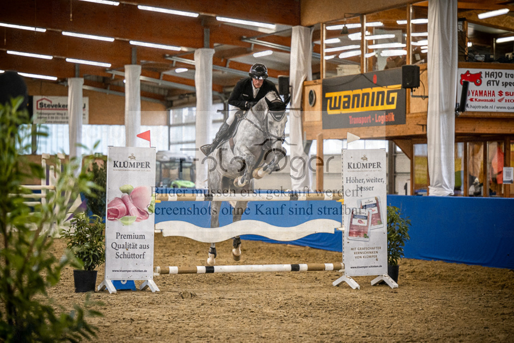 DOS_3704 | Entdecke hochwertige Reitturnierfotos von Foto Oger. Professionell, emotional und authentisch – jetzt Lieblingsmomente im Shop bestellen.Deutschlandweite Turnierfotografie. - Realisiert mit Pictrs.com