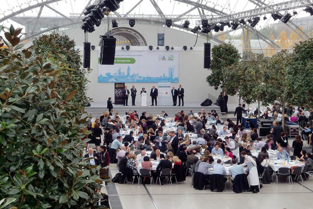 Foto: Leipzig - Congress Center Leipzig | Das Team hinter BILDLEXIKON LEIPZIG bündelt historische wie aktuelle Informationen über die Stadt Leipzig in Text und Bild auf einer Plattform und stellt diese der interessierten Öffentlichkeit zur Verfügung.