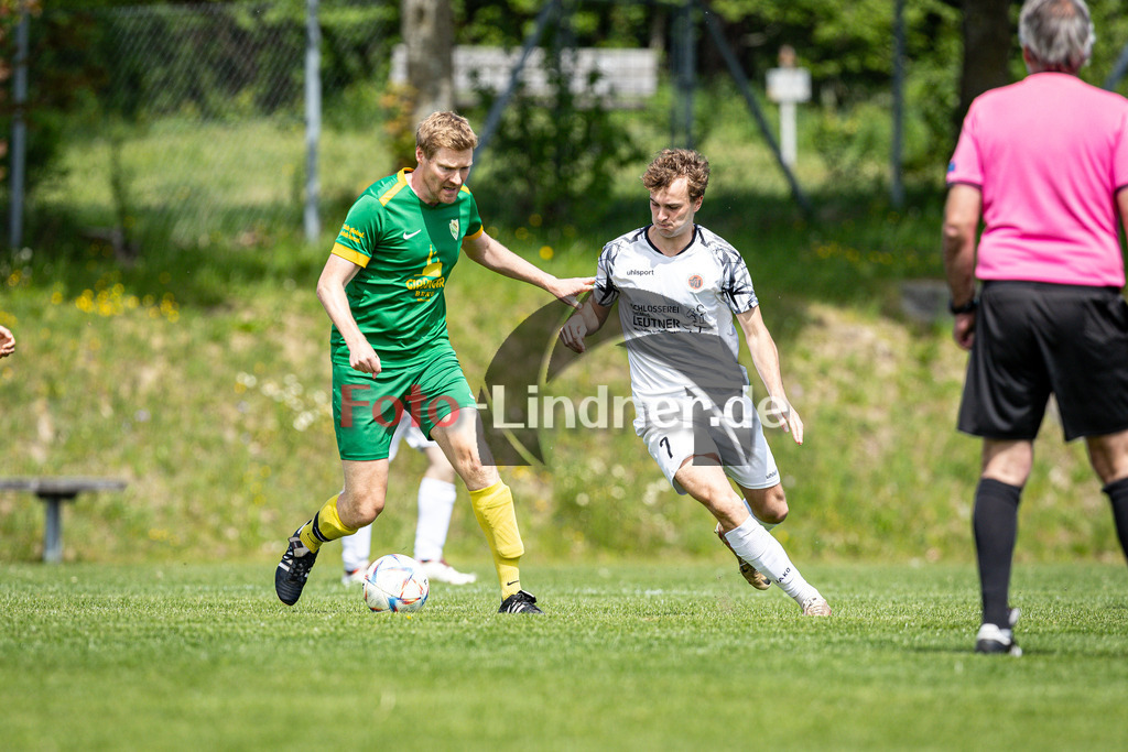 ASV Eglfing gegen SV Unterhausen | Fußball Herren A-Klasse Gruppe 5 Zugspitze 2025/26 22. Spieltag, ASV Eglfing gegen SV Unterhausen, 20260503,Zweikampf,2026-05-03 in 82436 Eglfing (Sportanlage Eglfing, Platz 1, Keltenstr. 21), Markus ZACH (ASV Eglfing 7), Timo MEIR (SV Unterhausen 7)Copyright: WolfgangxLindner www.foto-lindner.de