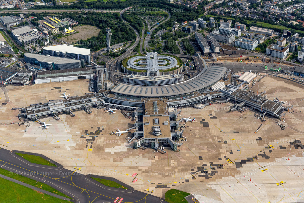 4049696 | Terminal Flughafen Düsseldorf