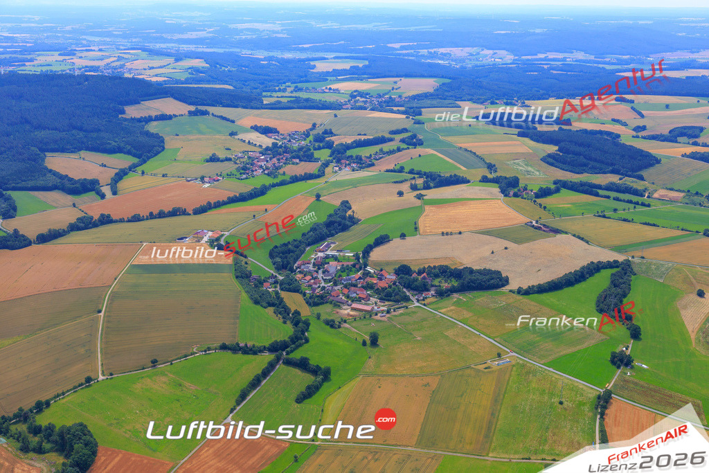 Die Luftaufnahme Tiefenklein - Küps wurde vom UL-Flugzeug (keine Drohne) aus fotografiert.Hohe Druck- Auflösung-die Geschenkidee!