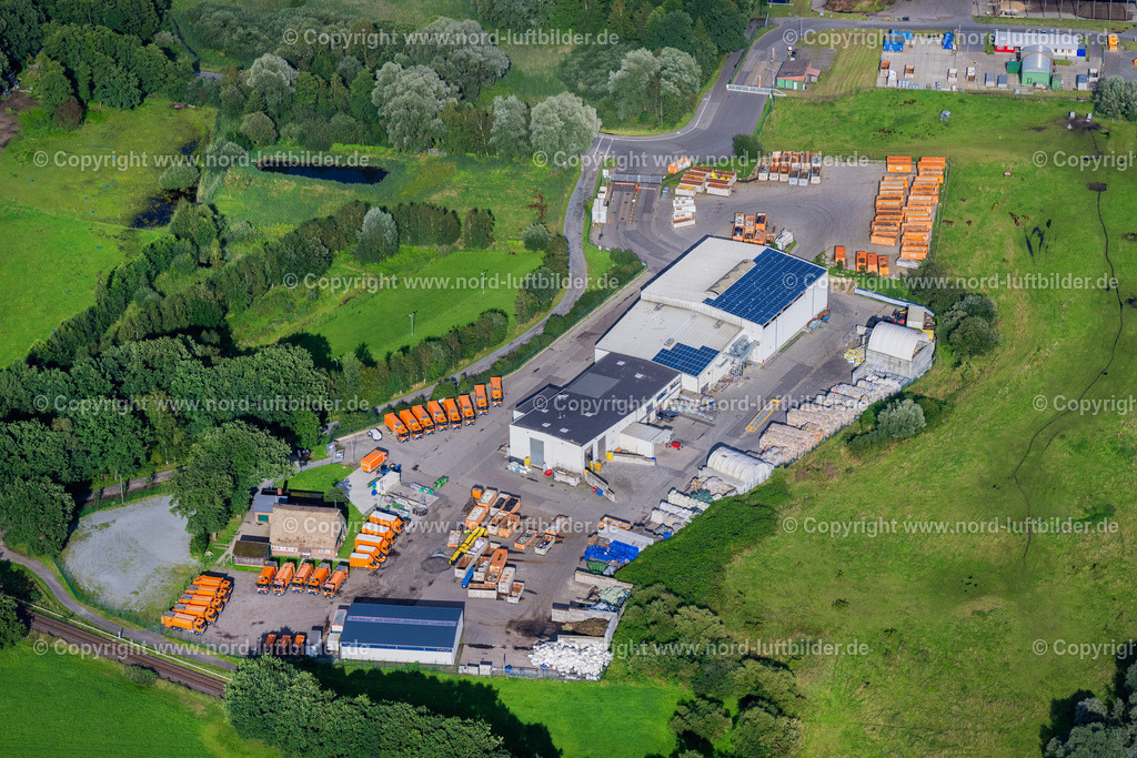 Stade_RZS_Centum_Gelber_Sack_ELS_8008040823 | STADE 04.08.2023 Gelände der Müll- und Recycling- Sortieranlage " Recycling Zentrum Stade RZS Abfallwirtschaftszentrum AWZ " in Stade im Bundesland Niedersachsen, Deutschland. // Site waste and recycling sorting " Recycling Zentrum Stade RZS Abfallwirtschaftszentrum AWZ " in Stade in the state Lower Saxony, Germany. Foto: Martin Elsen