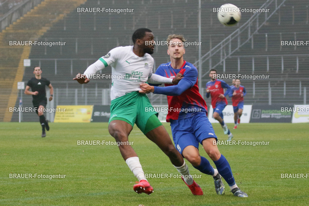 15.11.2025 KFC Uerdingen - SPVG Schonnebeck | Krefeld, Deutschland, 15.11.2025: Etienne-Noel Reck (KFC Uerdingen) in Aktion während des Oberliga Niederrhein Spiels zwischen KFC Uerdingen  - Spvg Essen Schonnebeck am 15.11. 2025 im Krefelder Grotenburg - Stadion in Krefeld, Deutschland. (Foto Ralph Görtz / Brauer-Fotoagentur)
