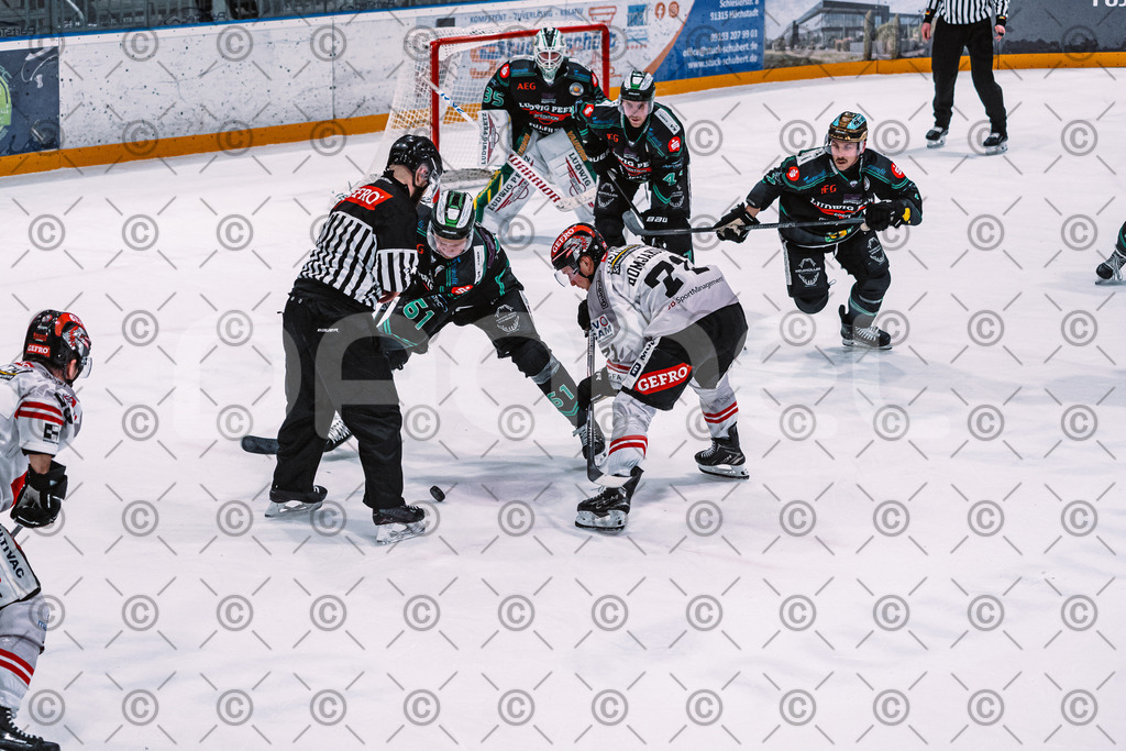 Alligators_vs_Memmingen_05_12_2025-177 | Höchstadt Alligators Fotogalerie: Eishockey-Action aus Franken. Professionelle Spielfotos, Portraits & Stadionbilder zum Download. Jetzt entdecken! - Realisiert mit Pictrs.com