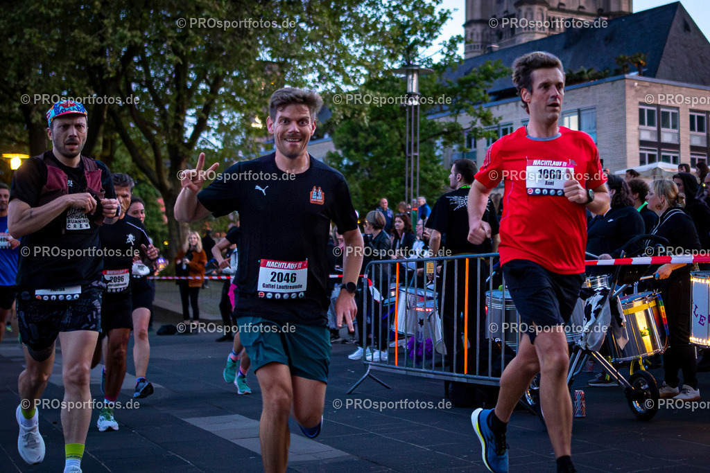 21. Nachtlauf des ASV Köln; Köln, 08.05.24 | Impressionen vom 21. Nachtlauf des ASV Köln am 08.05.24 in der Altstadt von Köln (Deutschland). Foto: BEAUTIFUL SPORTS/Bernd Hoffmann