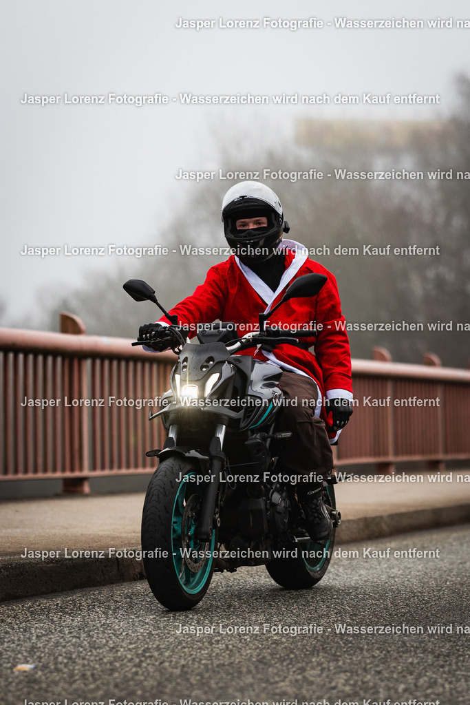 X-Mas Ride I Kiel I 2025 | Jasper Lorenz Fotografie - Realisiert mit Pictrs.com