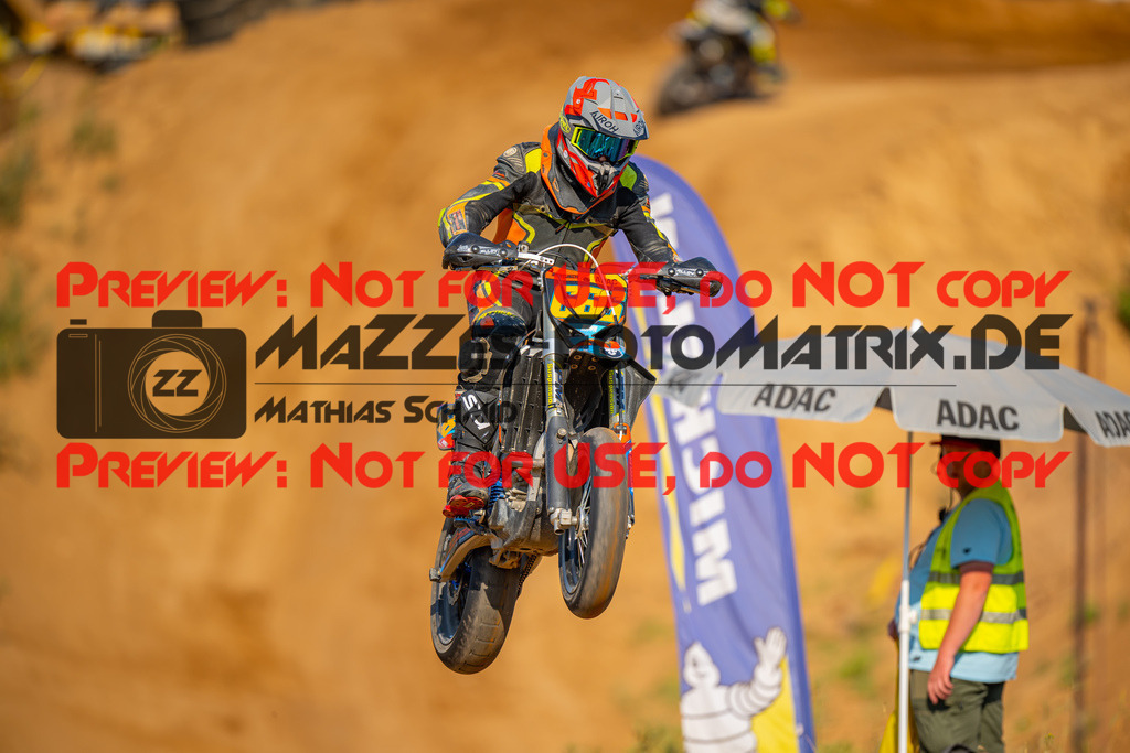 MaZZes-Fotomatrix-20260815-602423 | S2