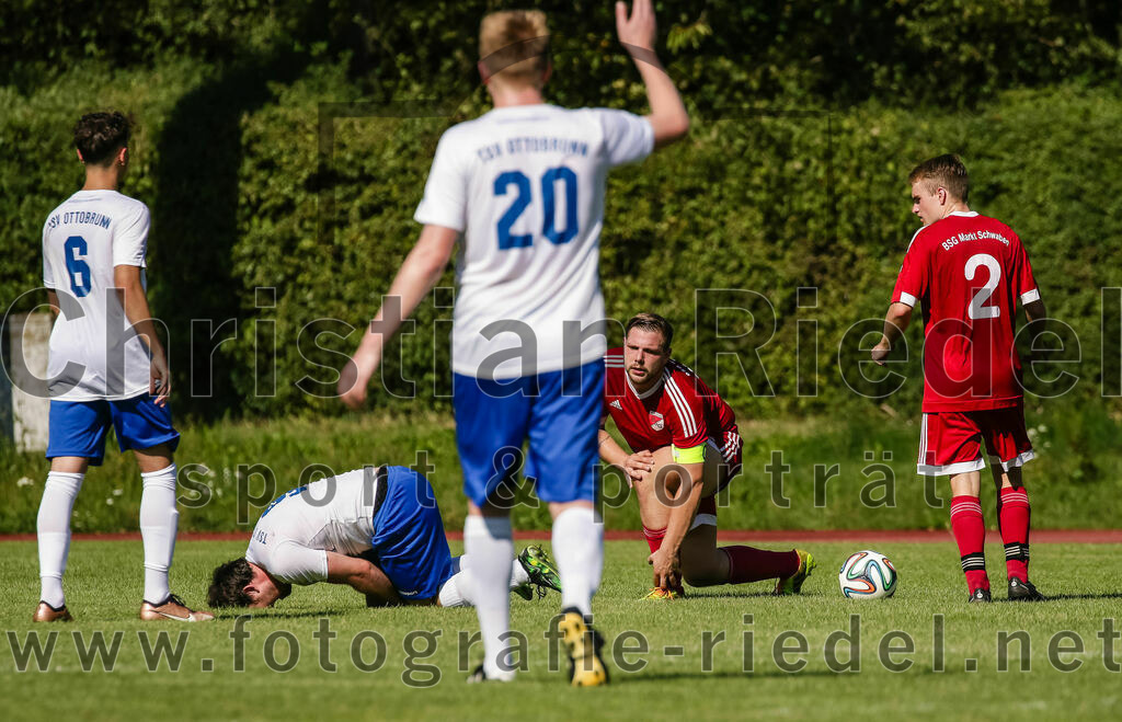 2023-08-19_005_SG_Markt_Schwaben_II_gegen_TSV_Ottobrunn_III | Markt Schwaben, Deutschland, 19.08.2023:
Fußball, C-Klasse 2023 / 2024, 1. Spieltag, (SG) Markt Schwaben II gegen TSV Ottobrunn III, Endergebnis: 0:4

Dennis Gutschi (TSV Ottobrunn, #6), Christopher Schweter (TSV Ottobrunn, #9), Ruben Adelmund (TSV Ottobrunn, #20), Stefan Tschiesche (SG Markt Schwaben, #4), Daniel Eberle (SG Markt Schwaben, #2)

Foto: Christian Riedel / fotografie-riedel.net