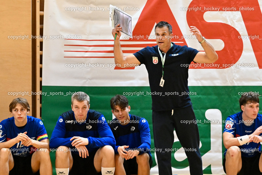SC Ferlach vs. HSG Holding Graz 23.9.2023 | Spielerbank SC Ferlach, Assistentcoach SC Ferlach BARISIC Miro, SC Ferlach vs. HSG Holding Graz 23.9.2023, SC Ferlach vs. HSG Holding Graz am 23.09.2023 in Bleiburg (Ballspielhalle Ferlach), Austria, (Photo by Bernd Stefan)