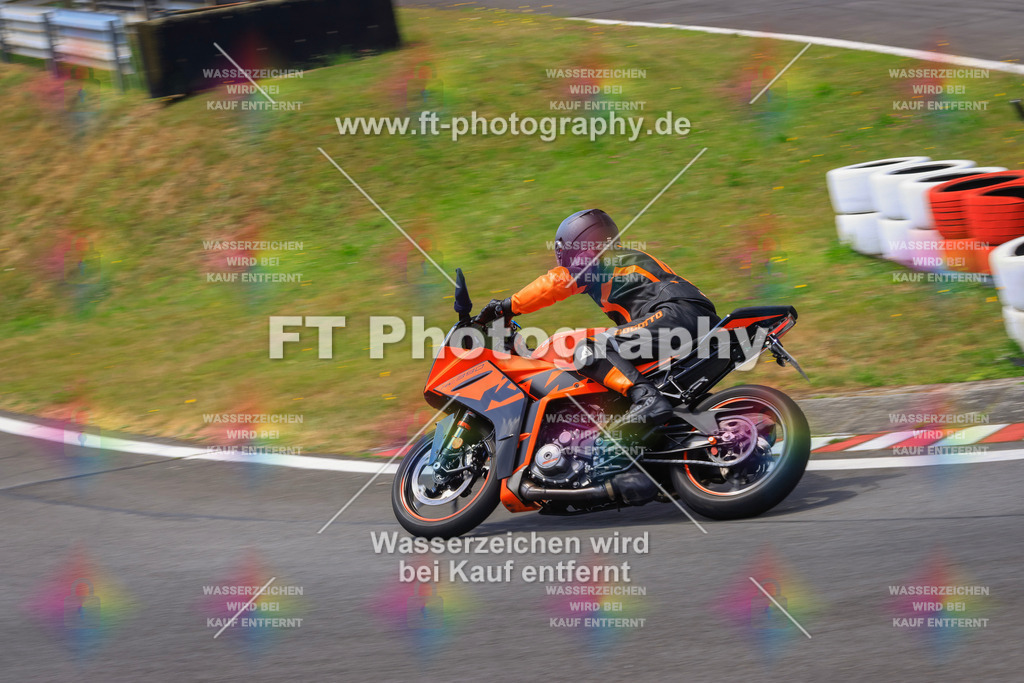 _DSK2499 | Hier findet Ihr Bilder von Touristenfahrten auf der Nürburgring Nordschleife oder von anderen Veranstaltungen die ich besucht habe. Viel Spass beim Durch Schauen 