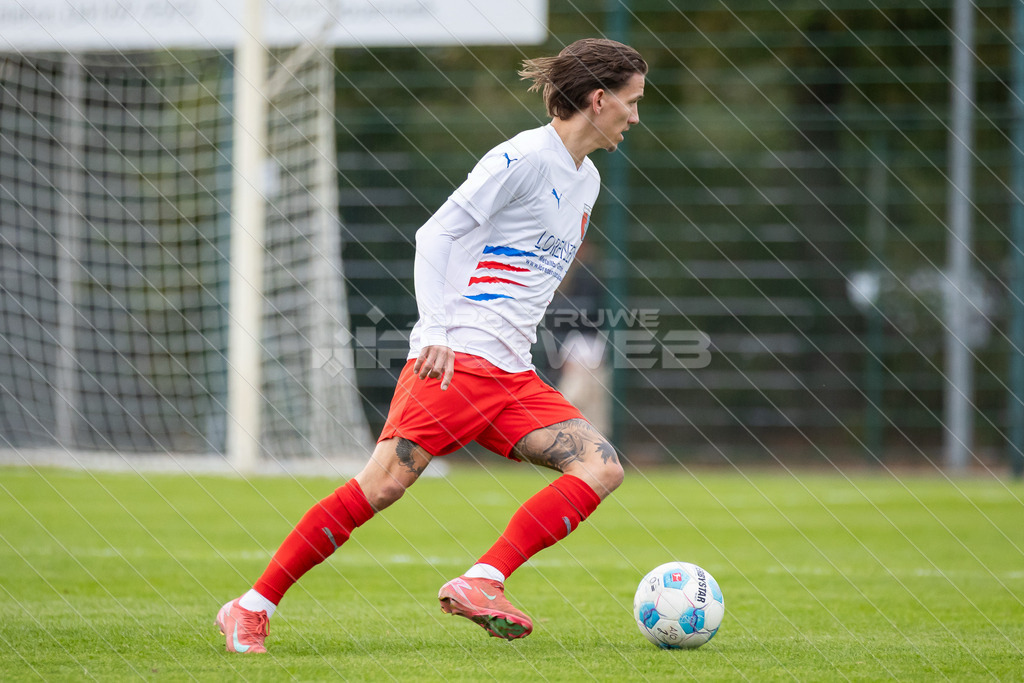 20251004_Picselweb-Fotografie_1R3_3690_web | Bezirkspokal Viertelfinale, SV Ahlerstedt/Ottendorf - SV Drochtersen/Assel II, Ergebnis 0:3. Foto: Jörg Struwe - picselweb.de - Realisiert mit Pictrs.com