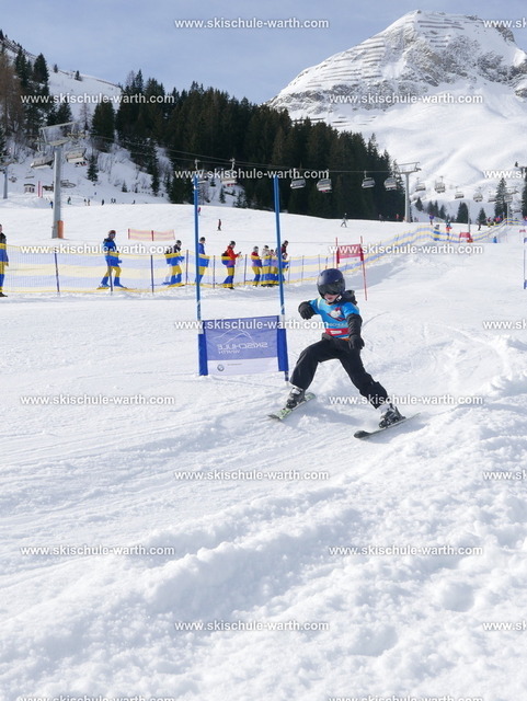 Hanne(2) | Photos von der Skischule Warth - Realisiert mit Pictrs.com