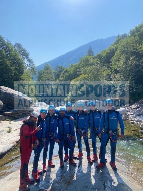 IMG_6603 | Bestelle die Bilder deines Berg- oder Wasser-Abenteuers mit Mountain Sports bequem von zu Hause aus direkt über unseren Online Fotoshop von pictrs.com. - Realisiert mit Pictrs.com