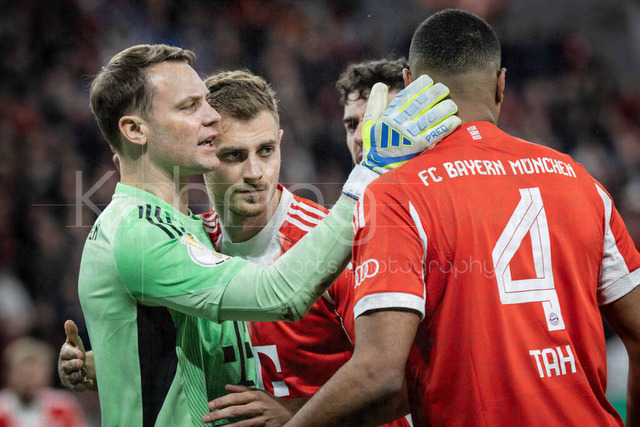 DFB Cup semifinal match Bayer 04 Leverkusen vs. FC Bayern Munich, 22.04.2026 | LEVERKUSEN, GERMANY - APRIL 22, 2026: Keeper Manuel Neuer (FC Bayern Muenchen, 1) with teammates during the German DFB Cup semifinal match between Bayer 04 Leverkusen vs. FC Bayern Munich at BayArena on April 22, 2026 in Leverkusen, Germany. DFL REGULATIONS PROHIBIT ANY USE OF PHOTOGRAPHS AS IMAGE SEQUENCES AND/OR QUASI-VIDEO.