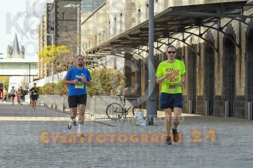 250920_1456_EV4_7617 | Sportfotografie im Rhein-Sieg Kreis, Köln, Bonn, NRW, Rheinland Pfalz, Hessen, etc. Unser Tätigkeitsfeld umfasst den Laufsport vom Volkslauf über den Marathon, Duathlon, Triathon bis zum Ultralauf wie Kölnpfad Ultra oder Schindertrail.