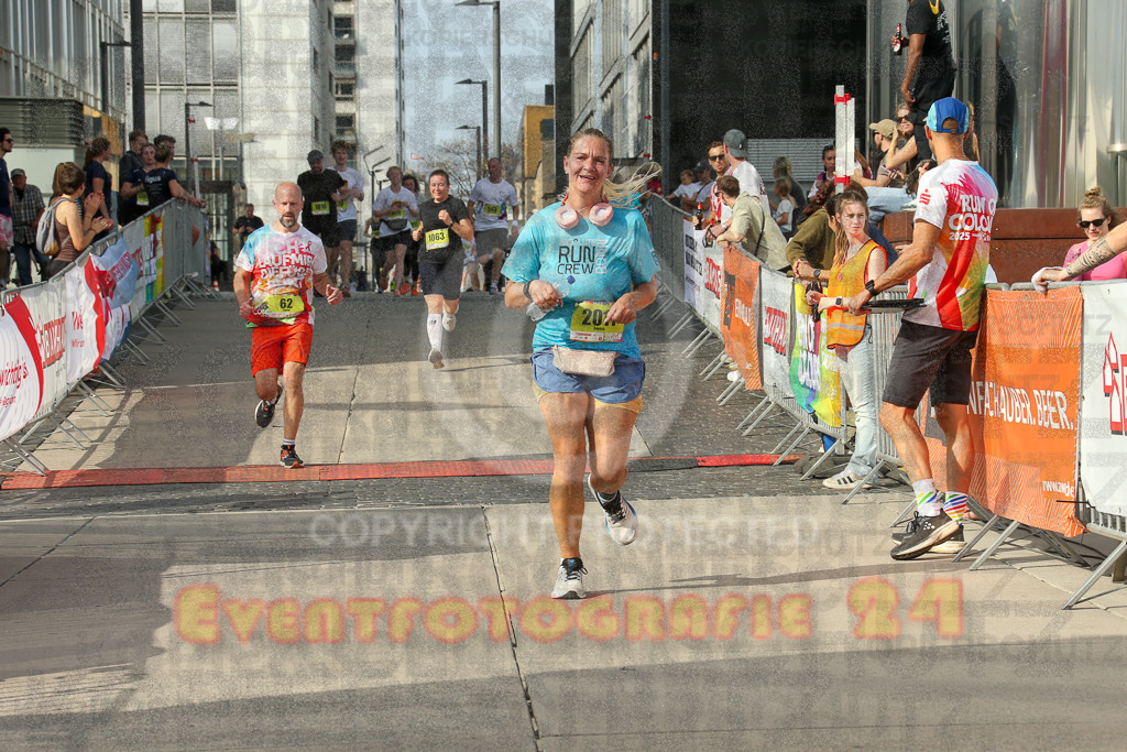 250920_1536_EX1_0187 | Sportfotografie im Rhein-Sieg Kreis, Köln, Bonn, NRW, Rheinland Pfalz, Hessen, etc. Unser Tätigkeitsfeld umfasst den Laufsport vom Volkslauf über den Marathon, Duathlon, Triathon bis zum Ultralauf wie Kölnpfad Ultra oder Schindertrail.