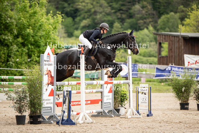Bad_Meinberg_06968 | saradresslerfotografie - Realisiert mit Pictrs.com