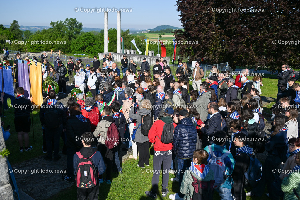 Internationale Gedenk- und Befreiungsfeier Gedenkstaette Mauthausen 2025_ 11.05.2025-36 | 11.05.2025, Mauthausen, AUT, Internationale Gedenk- und Befreiungsfeier Gedenkstaette Mauthausen 2025, 80 Jahre Befreiung KZ Mauthausen im Bild Besucher, Mahnmal, Gedenkstaette