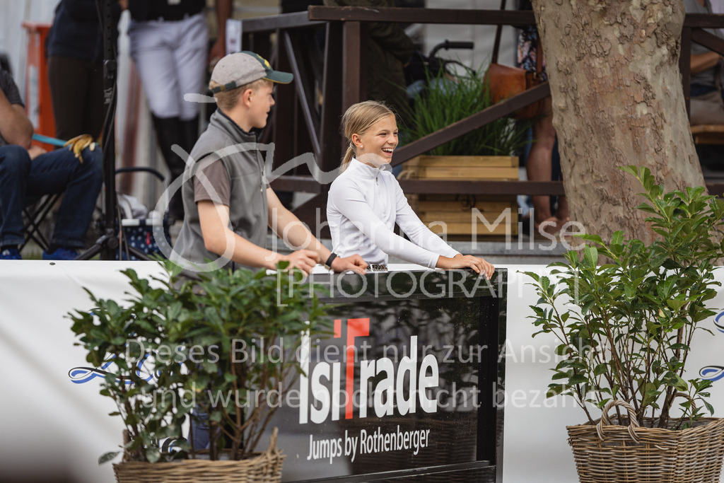 230729_BHO_S1-Spr-816 | Deine schönsten Turniermomente als professionelle Fotos! Entdecke hochwertige Pferdesport-Fotografie im Online-Shop. Jetzt Fotos finden & bestellen!