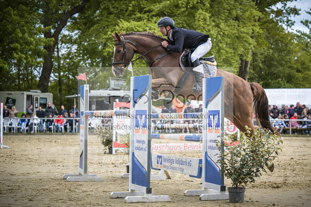 DOS_0153 | Entdecke hochwertige Reitturnierfotos von Foto Oger. Professionell, emotional und authentisch – jetzt Lieblingsmomente im Shop bestellen.Deutschlandweite Turnierfotografie. - Realisiert mit Pictrs.com