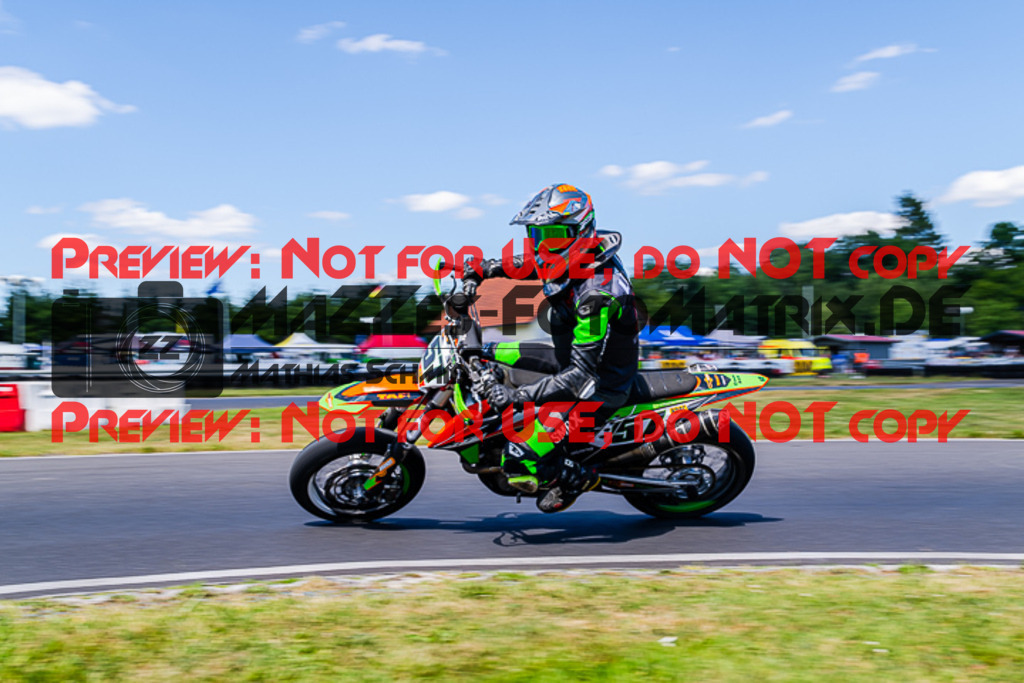 MaZZes_FotoMatrix_220702_1174 | S4