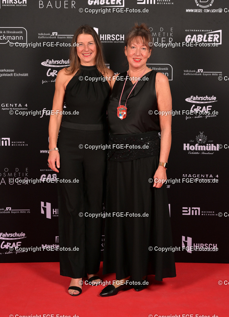 20240113-fge-fotos-0021 | Eröffnungsball der FGE am 13.01.2024 im Alten Stadttheater in Eichstätt. - Realisiert mit Pictrs.com