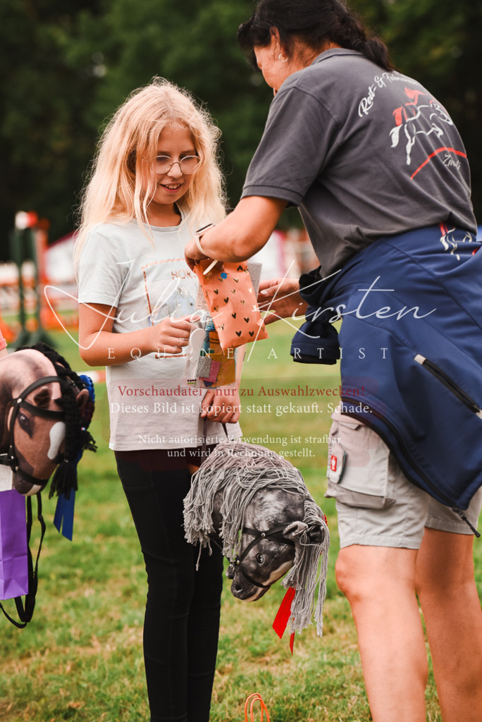 DSC_4479 | Pferde- und Turnierfotografie in Westsachsen. Pferdeportraits, Auftragszeichnungen und intuitive Kunst.
