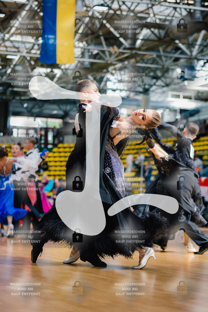 Hessen Tanzt WDSF Open Junior II Standard 2nd (204) Kristiyan Donchev _ Martina Kondaklieva (Bulgaria)-2025-05-17-7507 | Webshop for digital downloads and prints of dance sport, event & show photographer Julian Link - Realisiert mit Pictrs.com