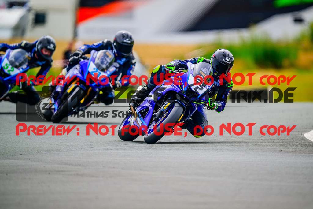 MaZZes_FotoMatrix_240727_6007705_0354 | R7