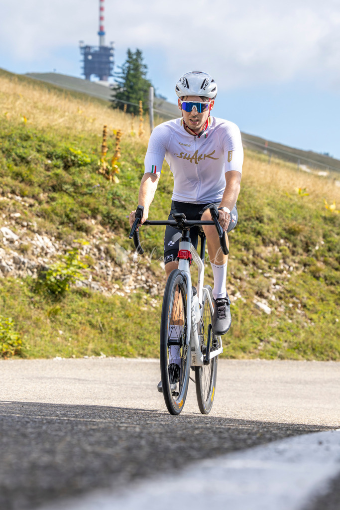 _01A5017 | Sportbilder, Sportfotograf, Hochzeits- und Eventfotografin, Flugshows, Portraits und Tiershooting, Aviation, Downhill, Nationalleague, Swissleague, International