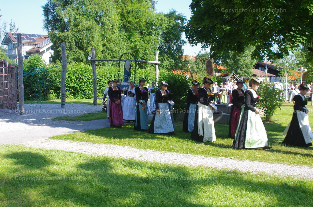 IMGP3074 | fotografiert von Axel PollmannLeonhardi Wallfahrt Benediktbeuern und Murnau, Fronleichnam, Fasching, Landschaft im Loisachtal und Benediktbeuern  - Realisiert mit Pictrs.com