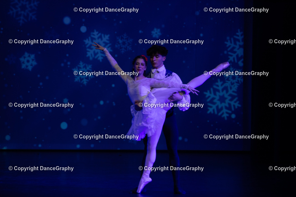 GPHY2450 | DanceGraphy - Realisiert mit Pictrs.com