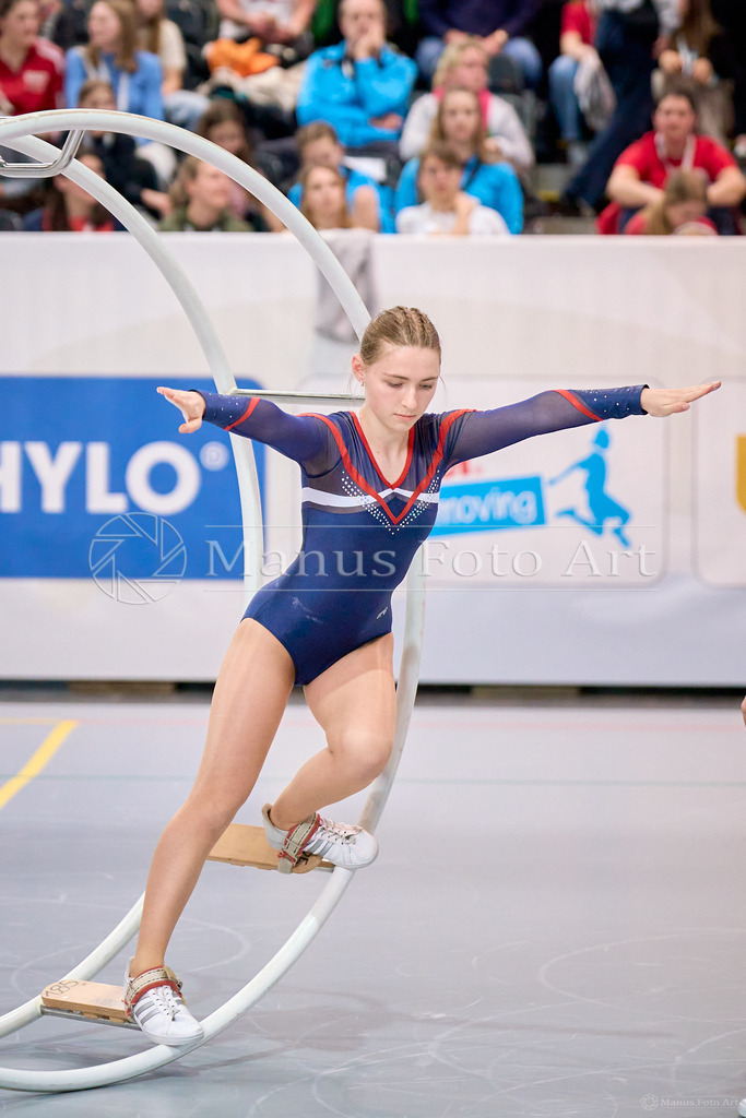A-DSC04206 | Professionelle Sportfotografie in Hamburg, Schleswig-Holstein und Niedersachsen – spezialisiert auf Rhönrad, Geräteturnen, Leistungsturnen und rhythmische Sportgymnastik. Bundesweite Begleitung von Rhönrad-Events. Jetzt Sport-Fotos - Realisiert mit Pictrs.com