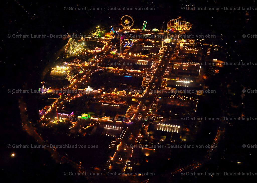 2783042 | Das Oktoberfest in München (mundartlich Wiesn) ist das größte Volksfest der Welt. Hier sieht man das Volksfest bei Nacht in voller Beleuchtung.