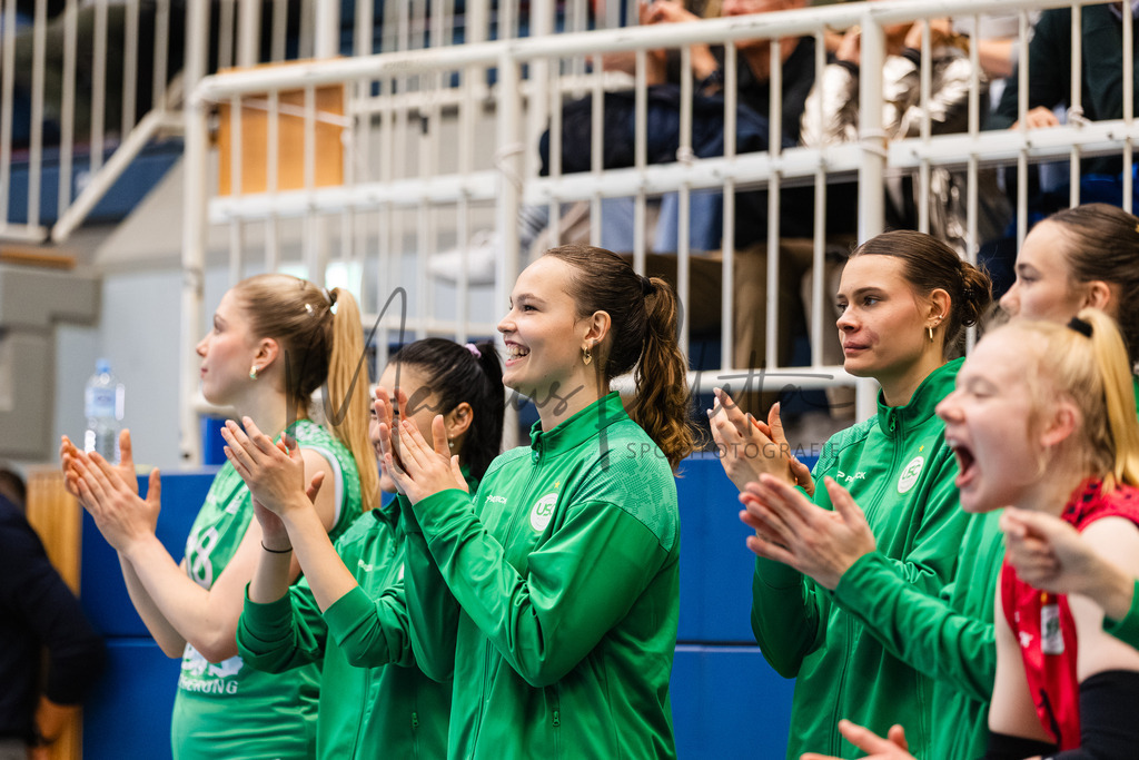 Volleyball, 1. Bundesliga Frauen, Hauptrunde, 1. Spieltag, Saison 2025/2026: USC Münster - SSC Palmberg Schwerin | 1. Bundesliga Frauen, Hauptrunde, 1. Spieltag, Saison 2025/2026, USC Münster empfängt SSC Palmberg Schwerin in der Sporthalle Berg Fidel in Münster. Foto: sportfotografie.ms | Markus Paletta - Realisiert mit Pictrs.com