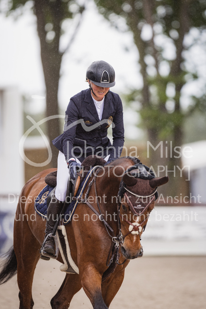 230516_Mühlen_03SprPf-A-415 | Deine schönsten Turniermomente als professionelle Fotos! Entdecke hochwertige Pferdesport-Fotografie im Online-Shop. Jetzt Fotos finden & bestellen!