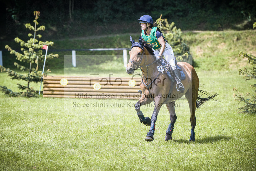 DOS_9820 | Entdecke hochwertige Reitturnierfotos von Foto Oger. Professionell, emotional und authentisch – jetzt Lieblingsmomente im Shop bestellen. - Realisiert mit Pictrs.com