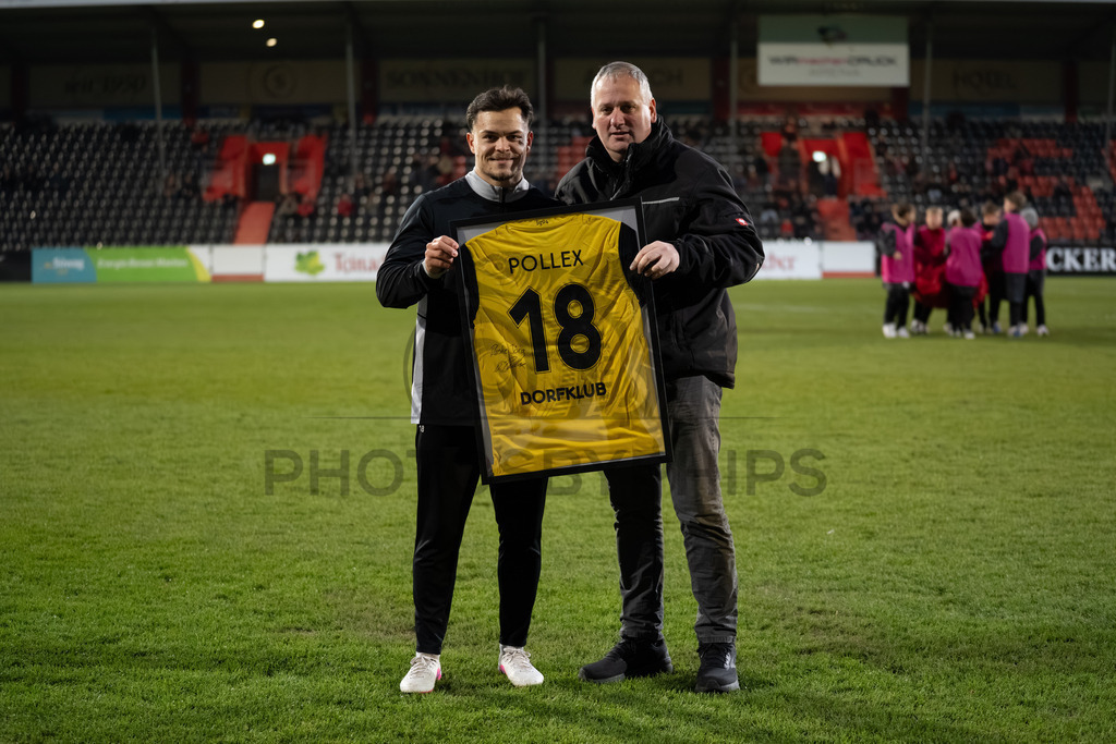 SG Sonnenhof Grossaspach vs. TSV Steinbach Haiger, Fussball, Regionalliga Suedwest, 25. Spieltag, 20.03.2026 | Niklas Pollex (SG Sonnenhof Großaspach, #18),SG Sonnenhof Grossaspach vs. TSV Steinbach Haiger, Fussball, Regionalliga Suedwest, 25. Spieltag, 20.03.2026Foto: photosbyphips/Philip Ziegler