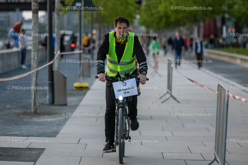 16. OBI Nachtlauf des ASV Koeln; Koeln, 17.05.23 | Impressionen vom 16. OBI Nachtlauf des ASV Koeln am 17.05.23 an Rheinpromenade und Tanzbrunnen in Koeln (Deutschland). Foto: BEAUTIFUL SPORTS/Ulrich Fassbender