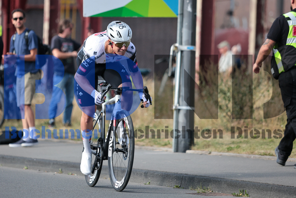 SES_DEUTOU20250820-56 | bond - Realisiert mit Pictrs.com