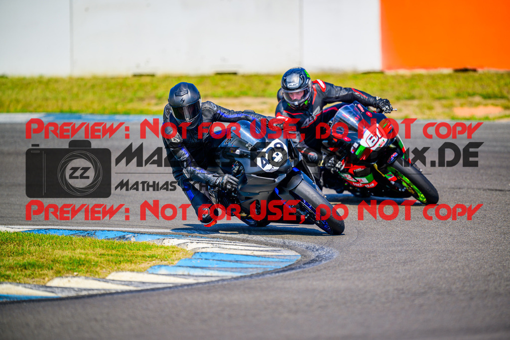 MaZZes_Fotomatrix_20250816_6007705_8577 | WEISS