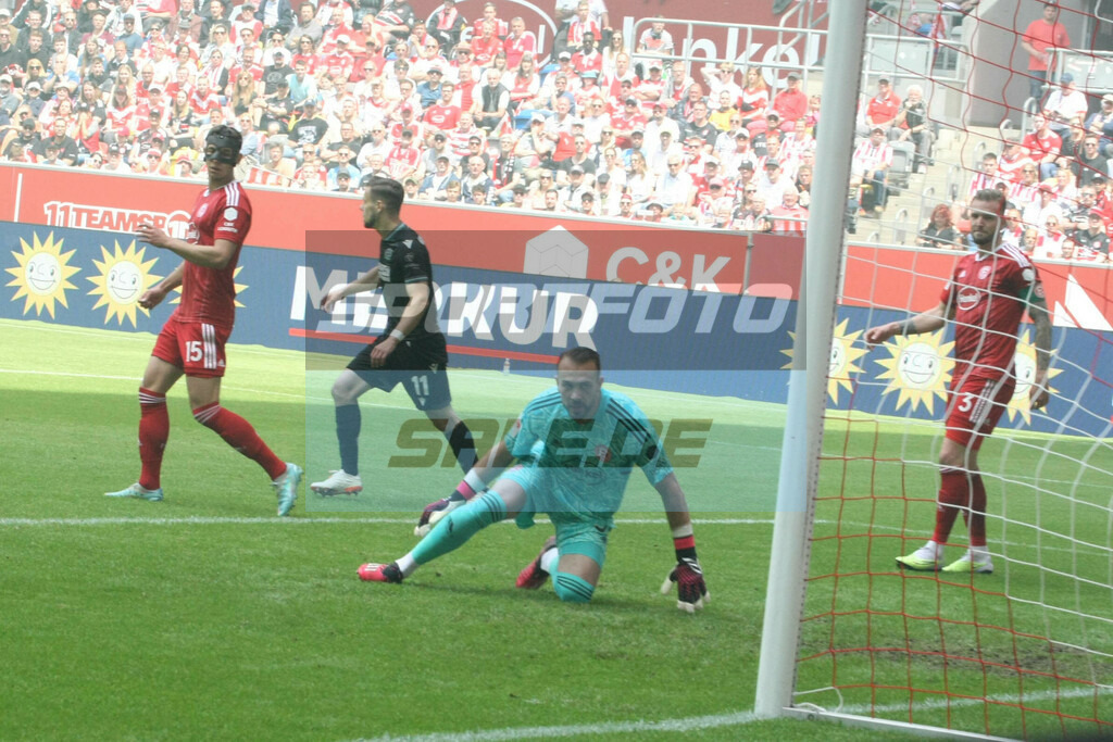Fortuna Düsseldorf - Hannover 96 | Florian Kastenmeier geschlagen - © Sportfoto-Sale (MK) - Realisiert mit Pictrs.com