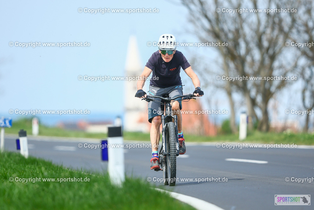 350_TRA57491 | Neusiedlersee Radmarathon 2026@sportshot_your_pictrs #yourpictures#roadtowm2029 #nrm #neusiedlerseeradmarathon #neusiedlersee #neusiedlerseetourismus #burgenland #mörbisch #nrm26 #burgenlandtourismus #voglundco #poweredbyburgenlandtourismus #radsport #rad #marathon #ucigranfondo #visitburgenland #ucigranfondoworldseries
