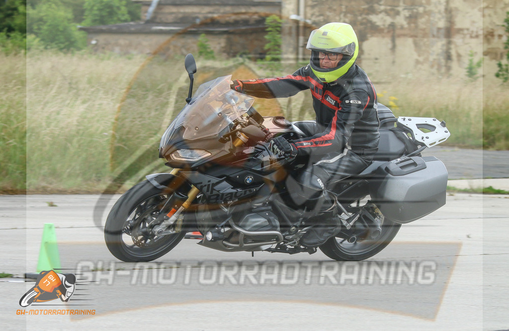IMG_0491 | gh-motorradtraining-foto.de - Realisiert mit Pictrs.com