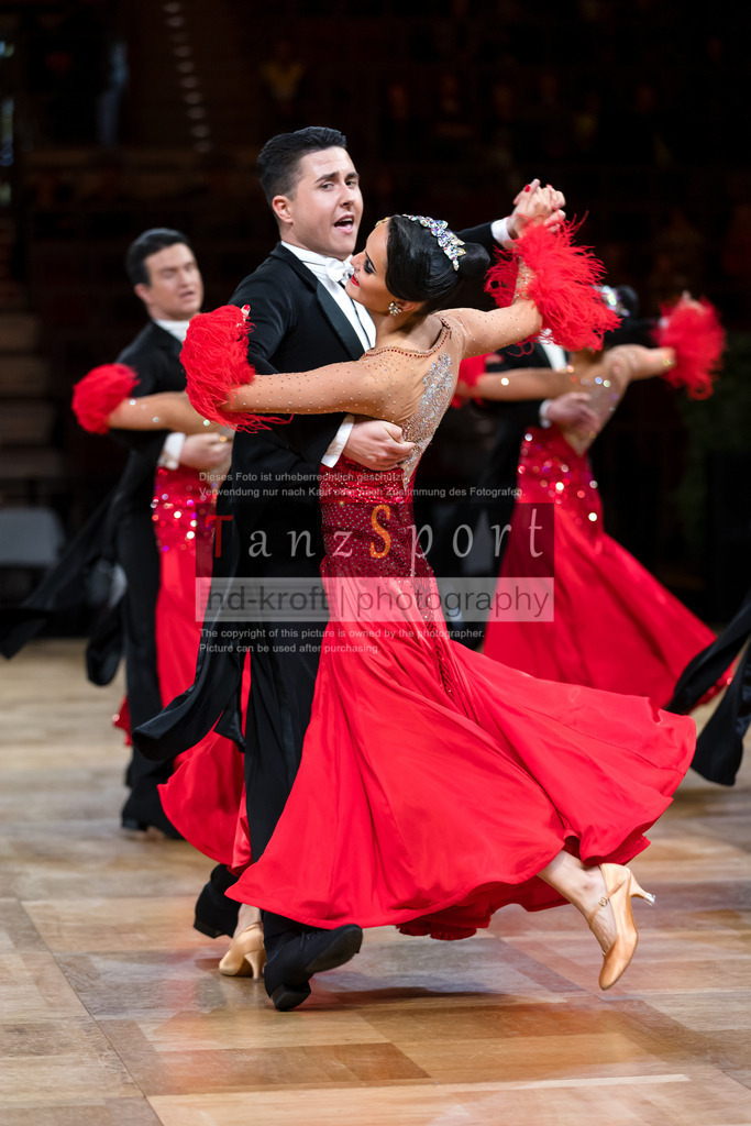 20241109_DM-Formationen_Vorrunde_2909 | Tanzsportbilder, Standardtanz, Lateintanz, WDSF, DTV, LTVB, dancecomp, goc, hessen tanzt, blaues band der spree, walzer, tango, wiener walzer, slowfox, quickstepp, samba, rumba, cha-cha-cha, paso doble. jive, hd-kroft photography, turniertanzsport