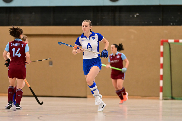 Hockey I Frauen I Halle 2024-2025 I 1. Bundesliga Nord I 7. Spieltag I Großflottbeker THGC - UHC Hamburg I 033446 | Der Sportfotograf. - Realisiert mit Pictrs.com