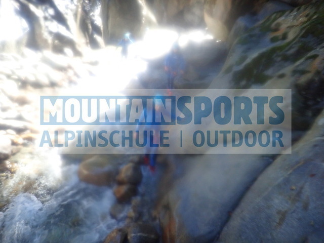 P9190041 | Bestelle die Bilder deines Berg- oder Wasser-Abenteuers mit Mountain Sports bequem von zu Hause aus direkt über unseren Online Fotoshop von pictrs.com. - Realisiert mit Pictrs.com