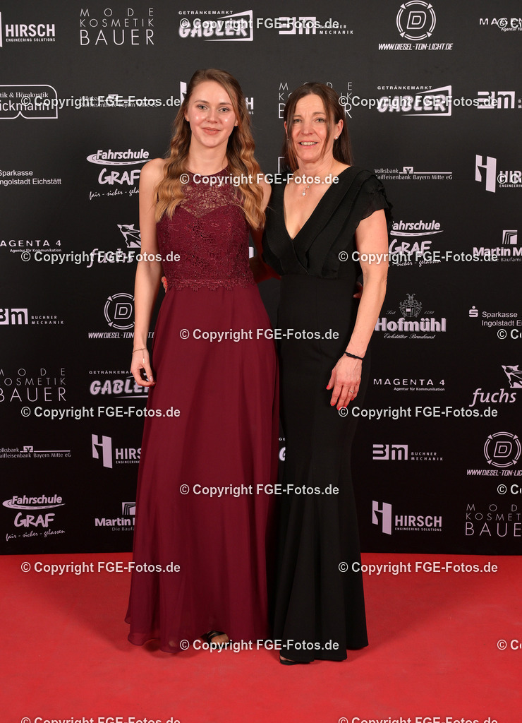 20240127-fge-fotos-0094 | Hofball der FGE am 27.01.2024 im Alten Stadttheater in Eichstätt. - Realisiert mit Pictrs.com