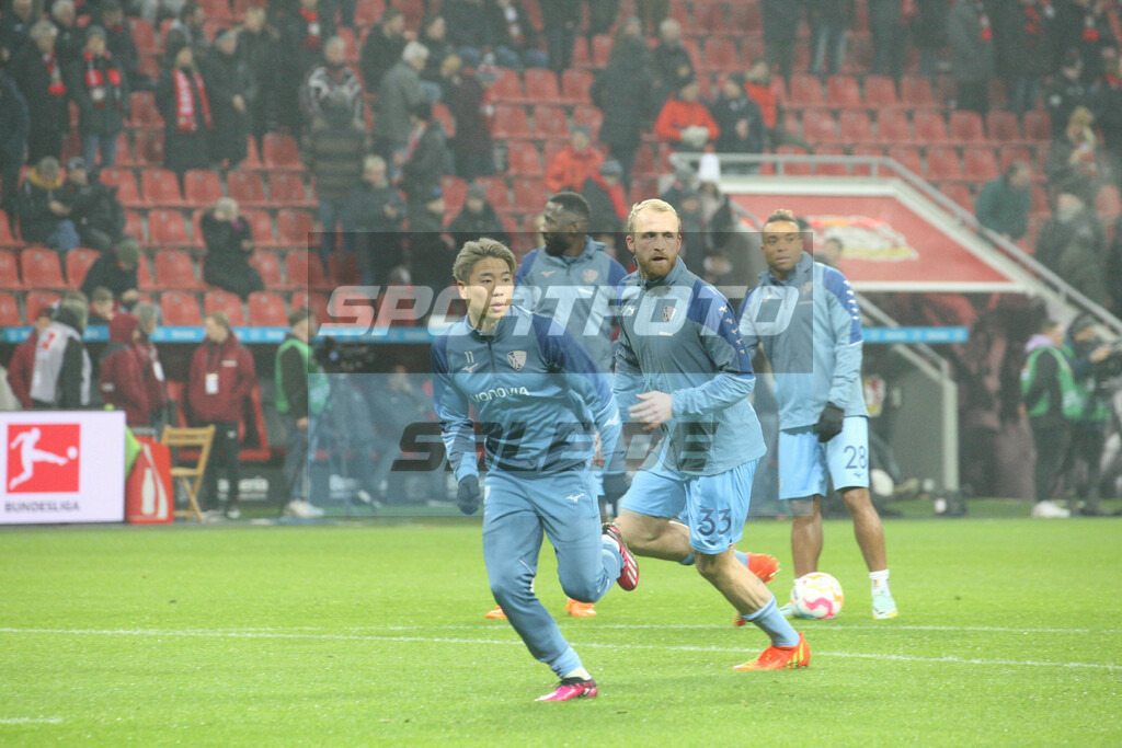 Bayer 04 Leverkusen - VFL Bochum 1848 | Takuma Asano und Philipp Hofmann - © Sportfoto-Sale (MK - Realisiert mit Pictrs.com